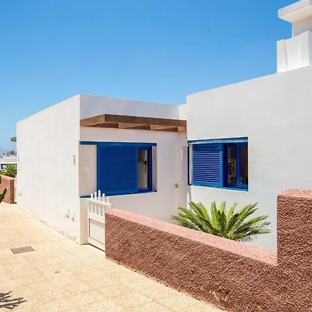 فيلة Playa Blanca Sleeps 4 Wifi